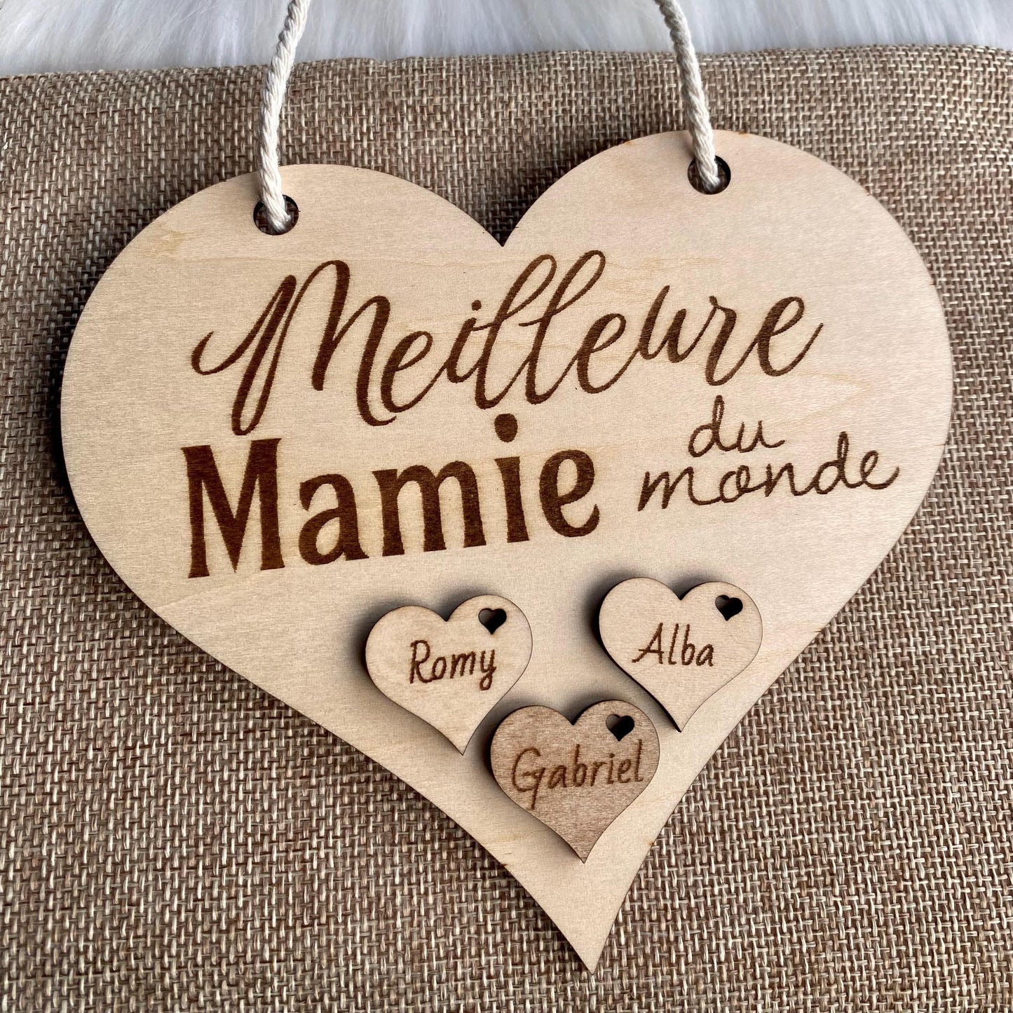 Suspension Cœur en Bois – Le Cadeau Gravé d'Amour