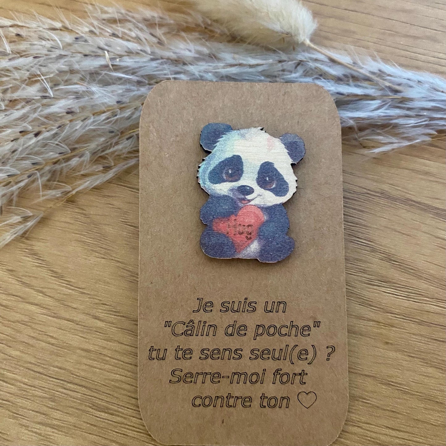 Câlin de Poche "Panda" – Votre Compagnon de Douceur en Bois