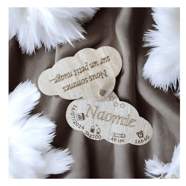Faire-part en bois pour annoncer une naissance - Modèle Nuage