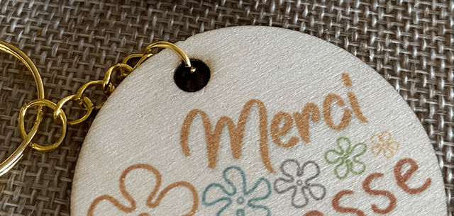 Porte-clés maîtresse en bois 