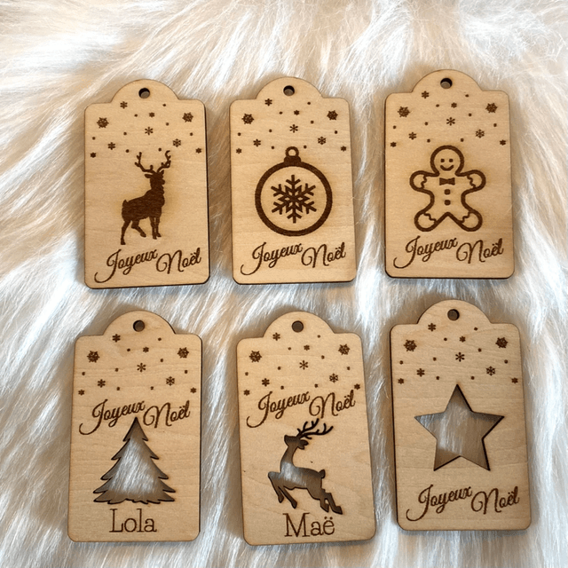 Lot de 6 Étiquettes de Noël en bois gravé personnalisées – Motifs festifs et prénom