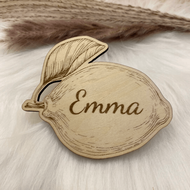 Magnet marque-place citron bois gravé – Cadeau invité personnalisé pour mariage, baptême, communion