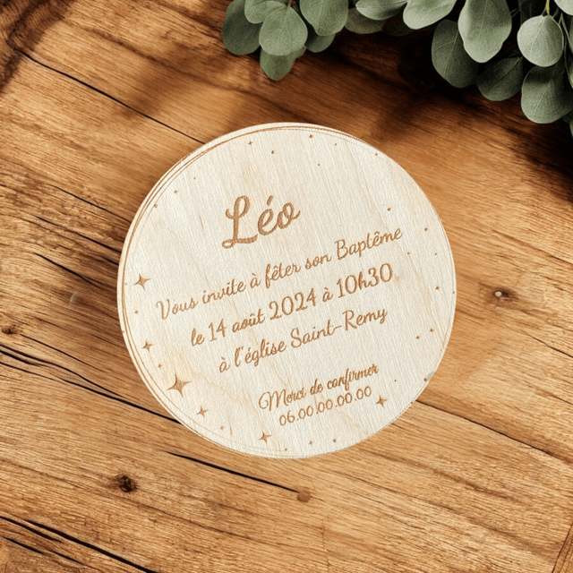 Faire-part en bois pour annoncer une naissance, un baptême