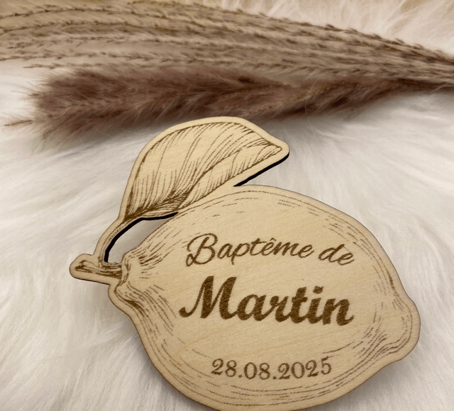 Magnet marque-place citron bois gravé – Cadeau invité personnalisé pour mariage, baptême, communion