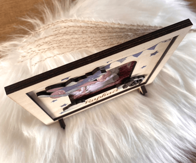 Cadre photo en bois avion personnalisé – Cadeau baptême ou anniversaire bébé
