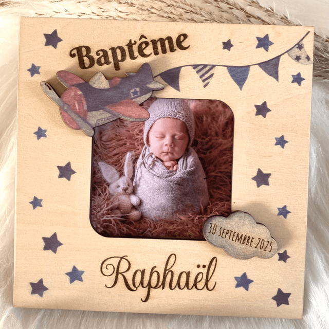 Cadre photo en bois avion personnalisé – Cadeau baptême ou anniversaire bébé