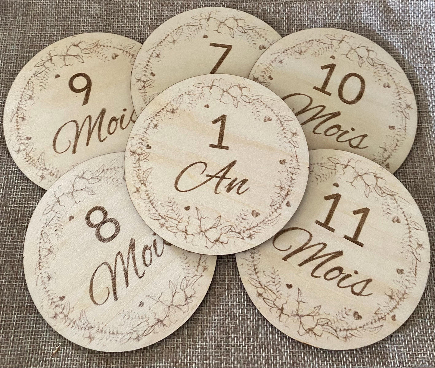 Carte Étape en Bois Fleur de Coton – Annonce Naissance Prénom