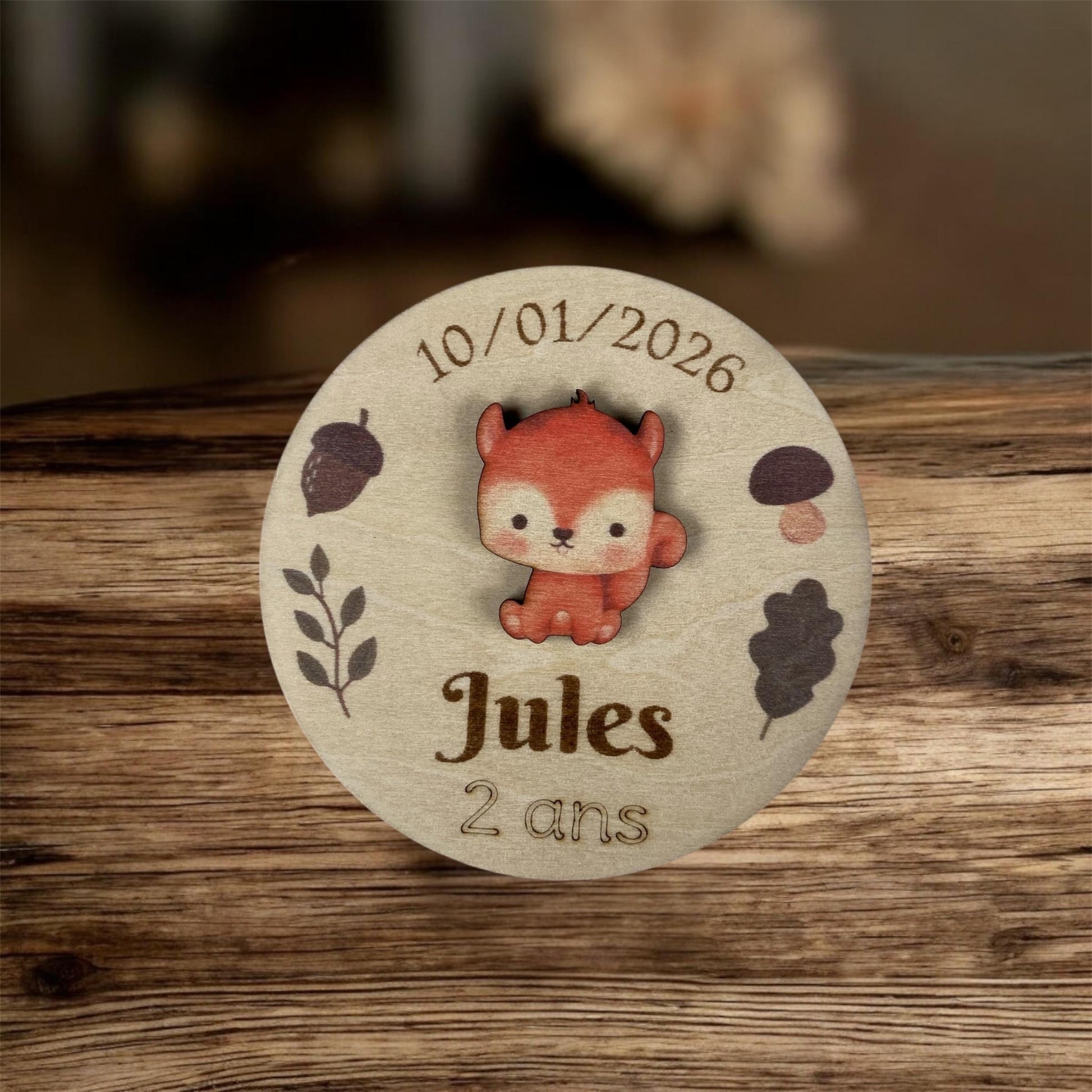 Détail gravure laser magnet bois écureuil