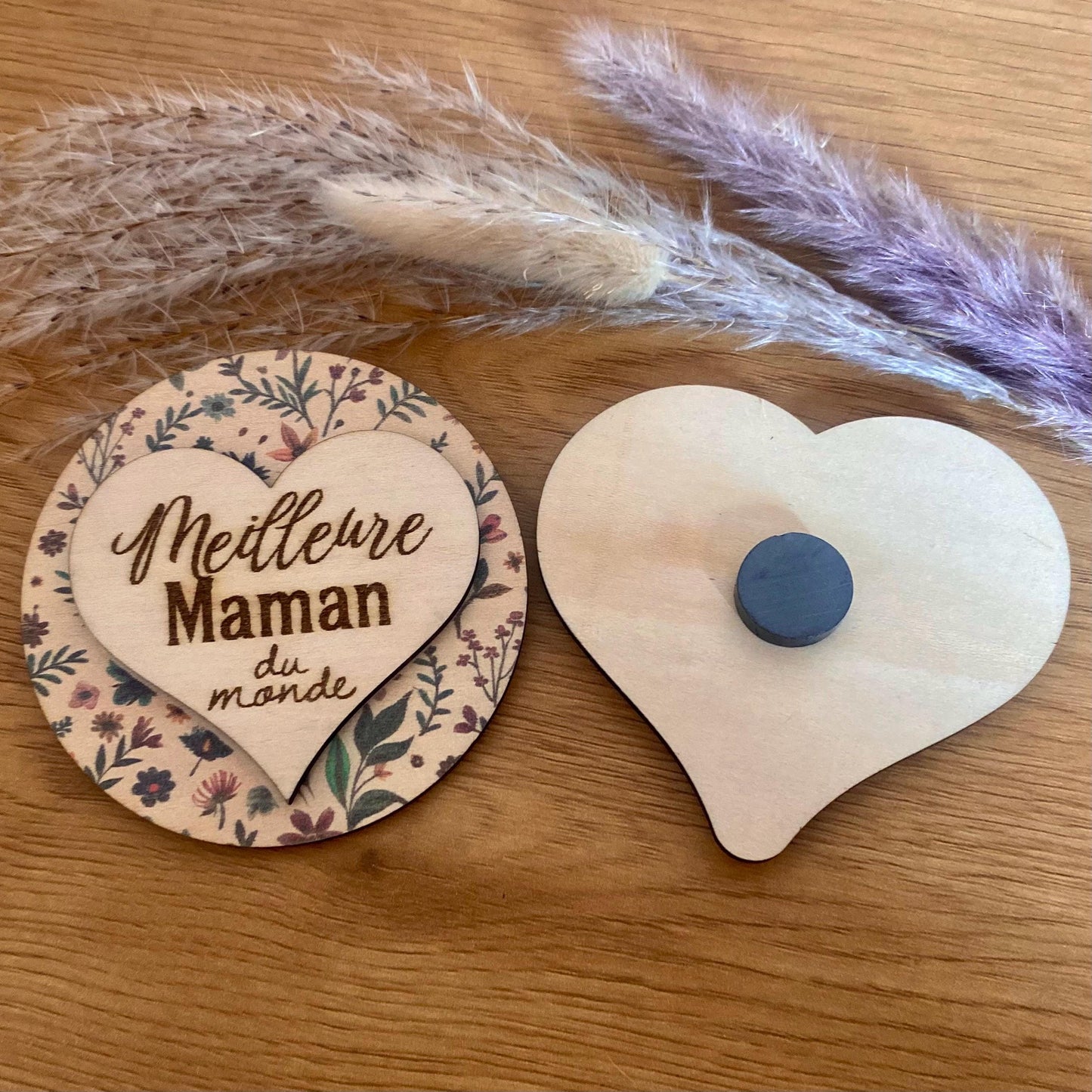 Magnet en Bois Gravé – Le Cadeau Tendre pour les Femmes de votre Vie