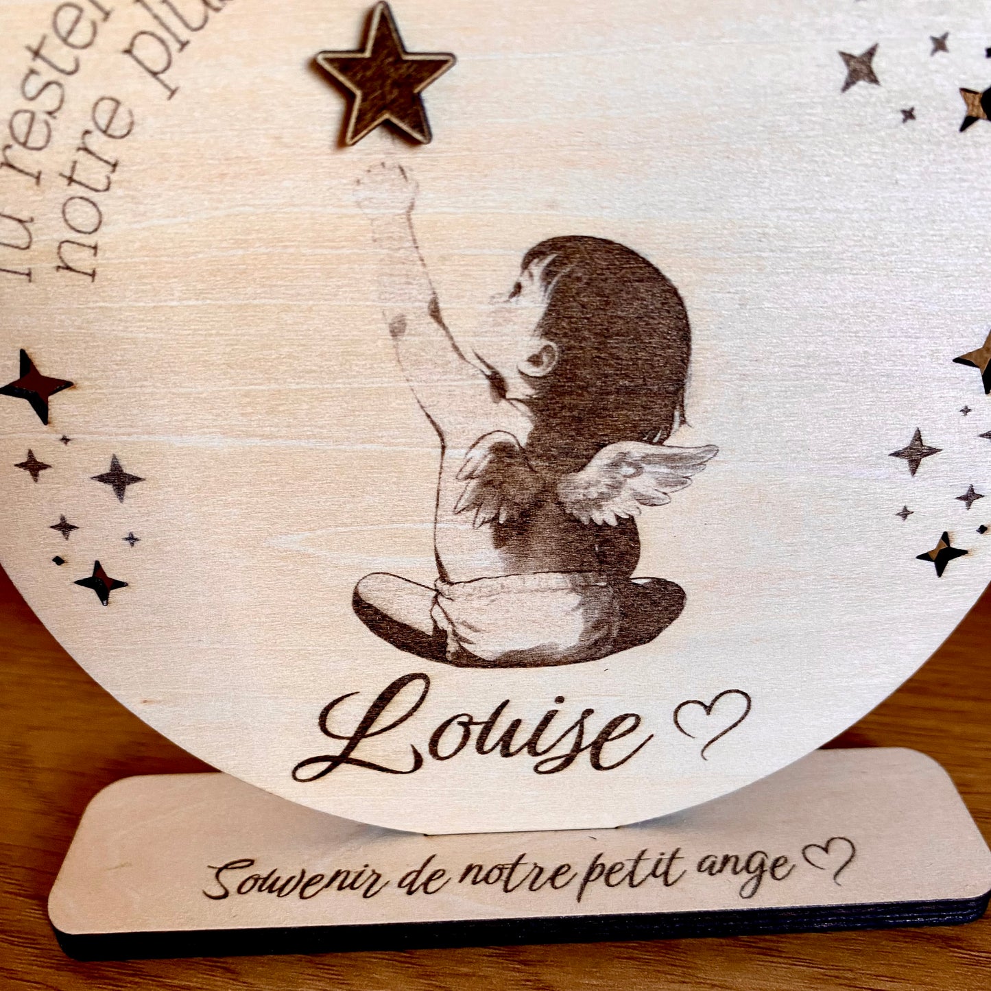 Boule commémorative en bois Petit Ange personnalisée