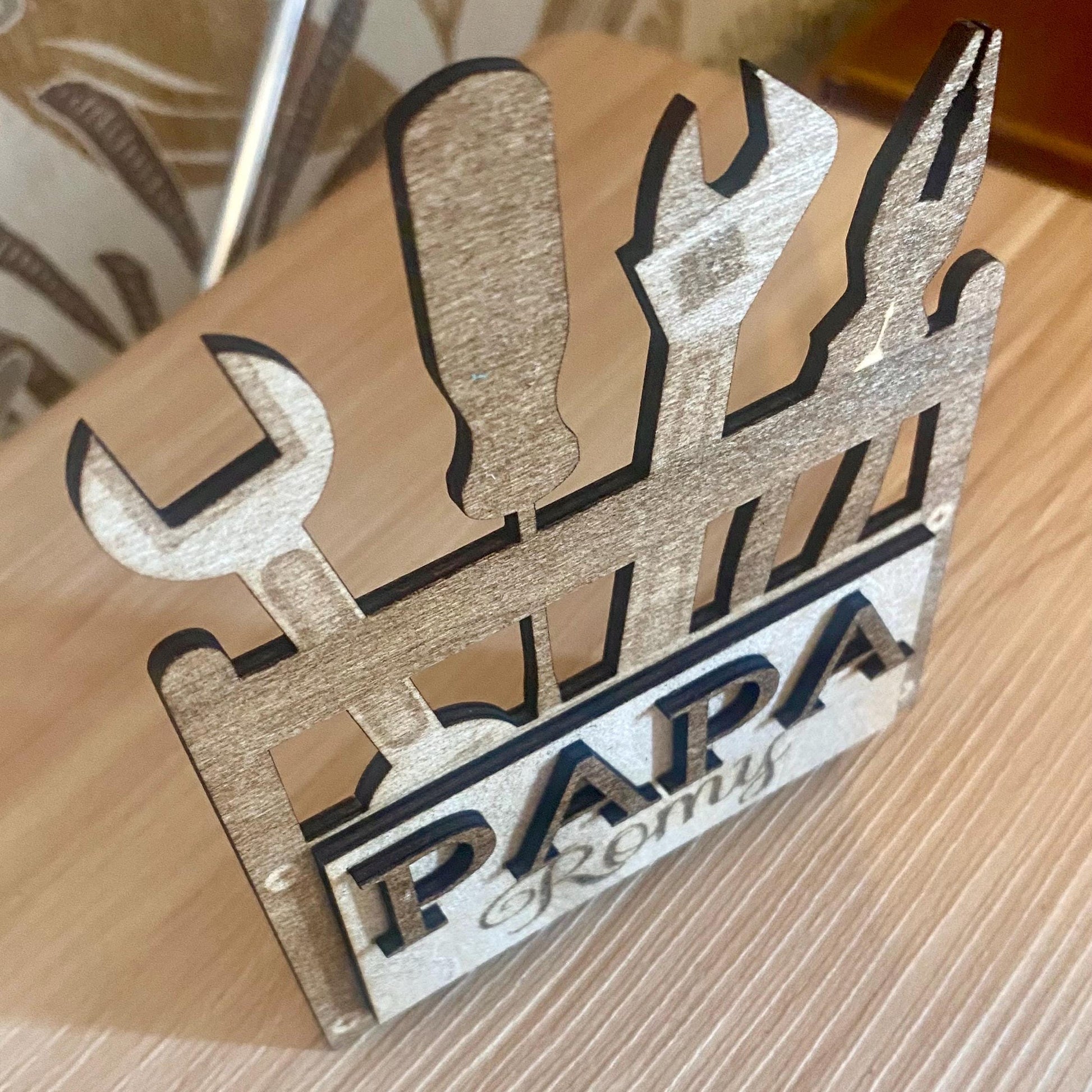 Magnet en bois papa caisse à outil