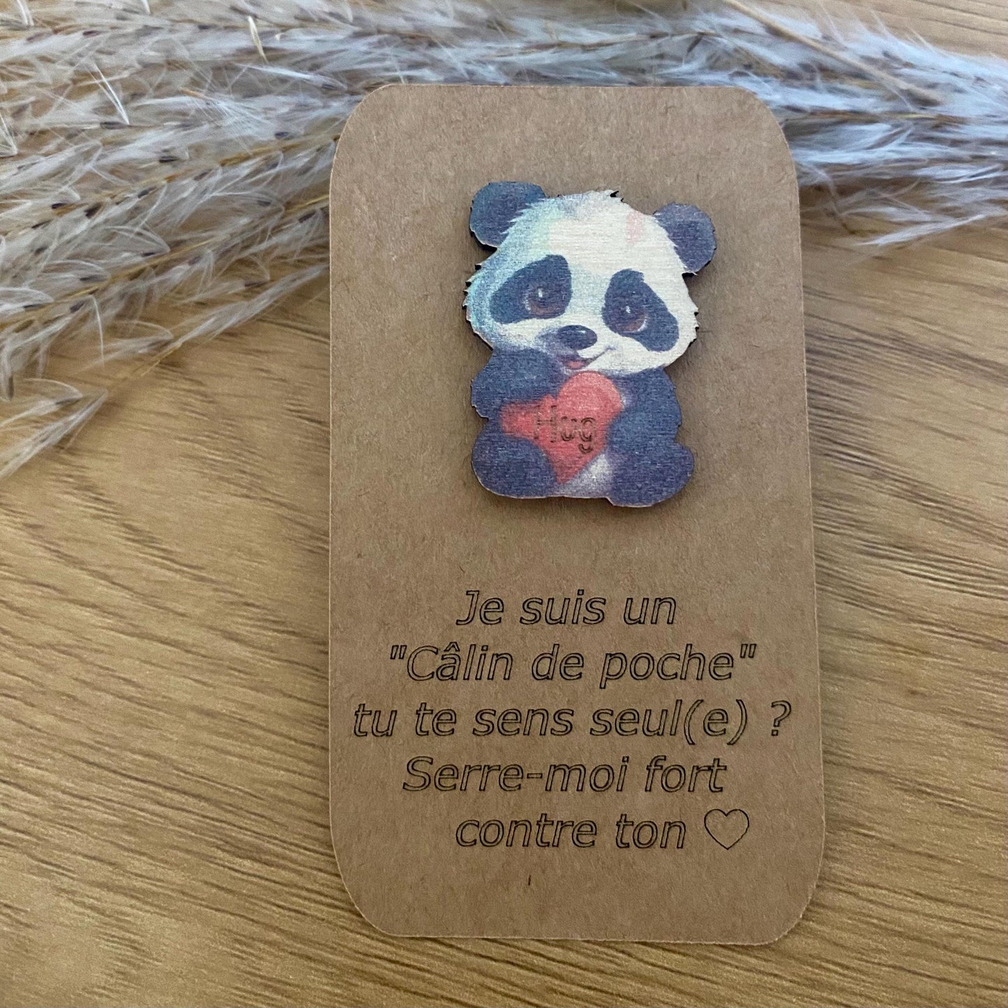 Câlin de Poche "Panda" – Votre Compagnon de Douceur en Bois
