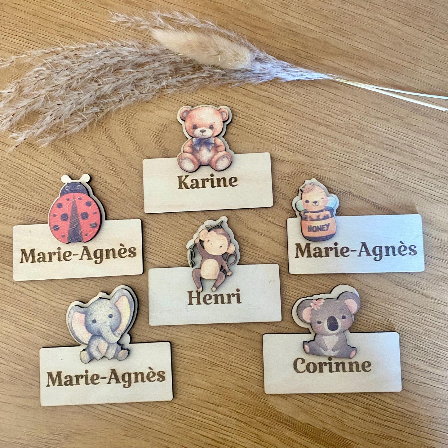 Marque-place et Magnet en Bois Personnalisé – Animaux et Insectes