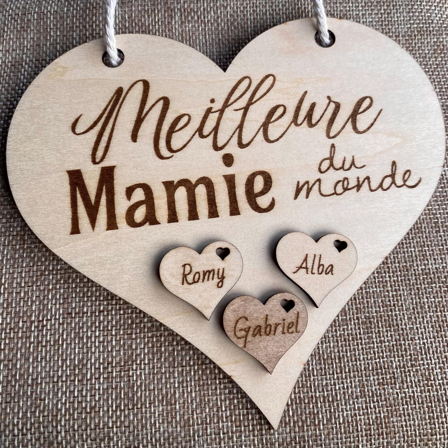 Suspension Cœur en Bois – Le Cadeau Gravé d'Amour