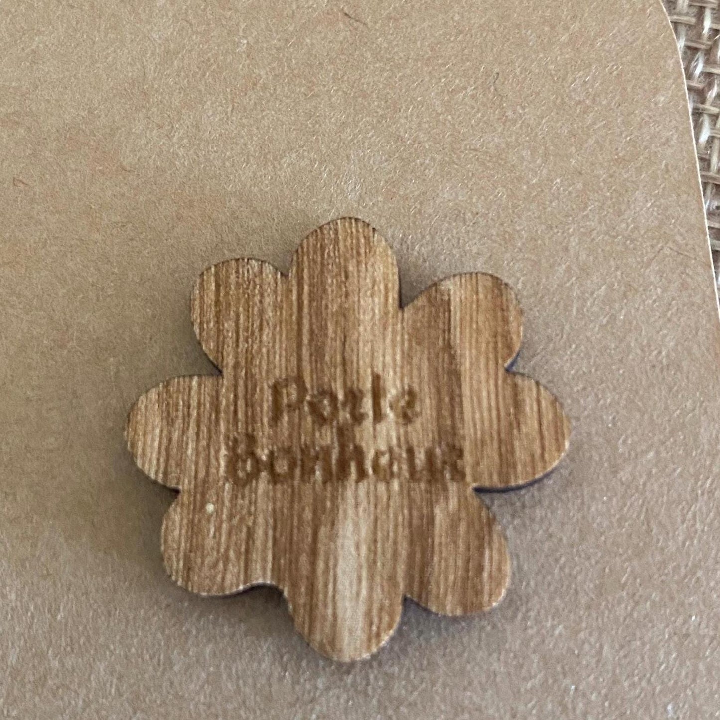 Porte-Bonheur en Bois – Trèfle à 4 Feuilles