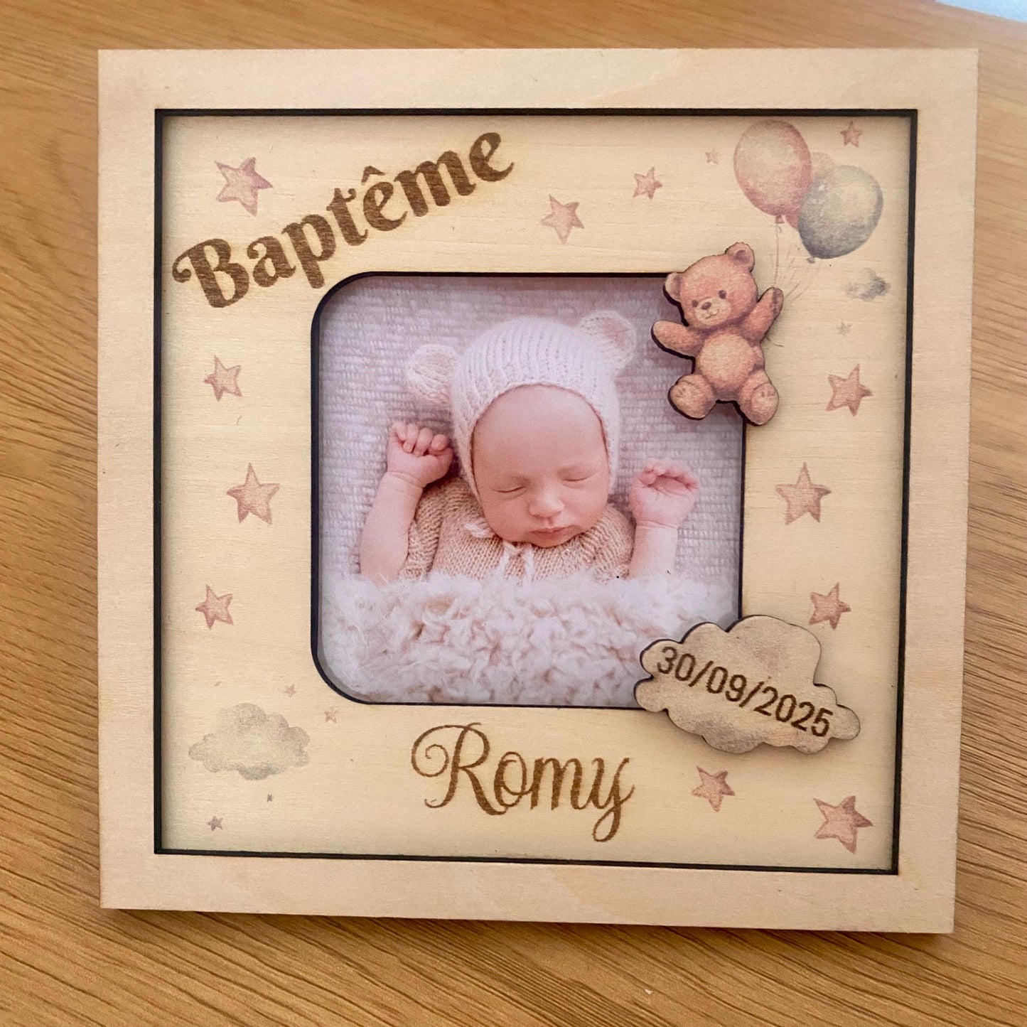 Cadre Photo en Bois "Petit Ourson" Personnalisé – Souvenir Baptême & Anniversaire (14 cm)
