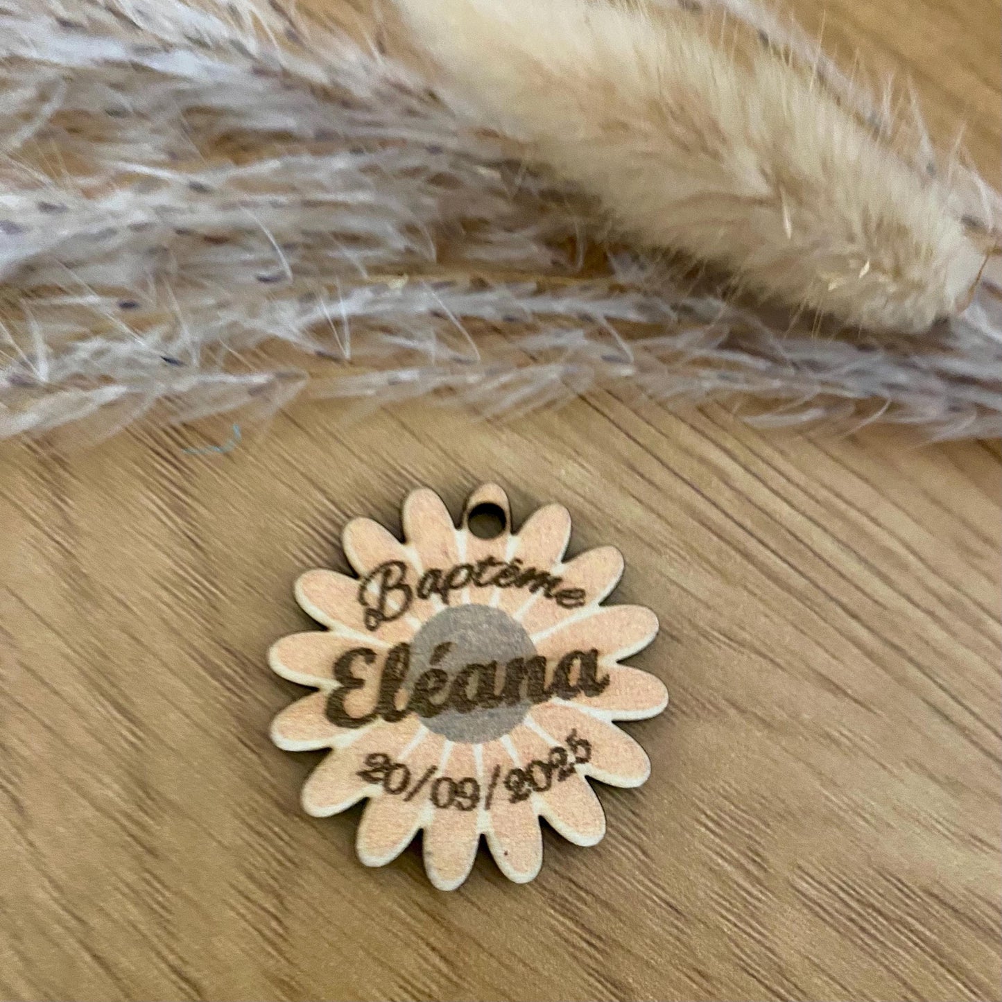 Magnets en Bois "Marguerite" – La Touche Fleurie et Personnalisée pour vos Événements