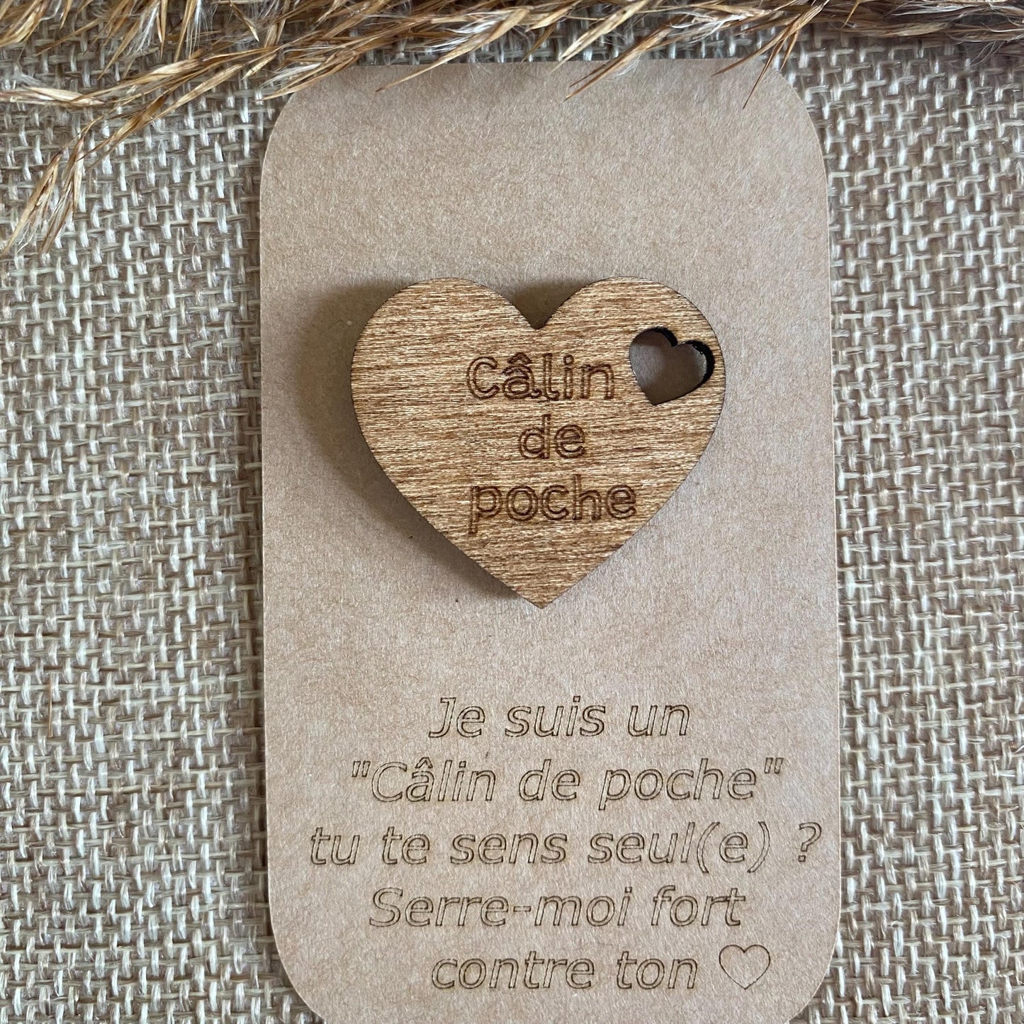 Câlin de Poche Cœur en Bois – Un Message d'Amour à Porter sur Soi