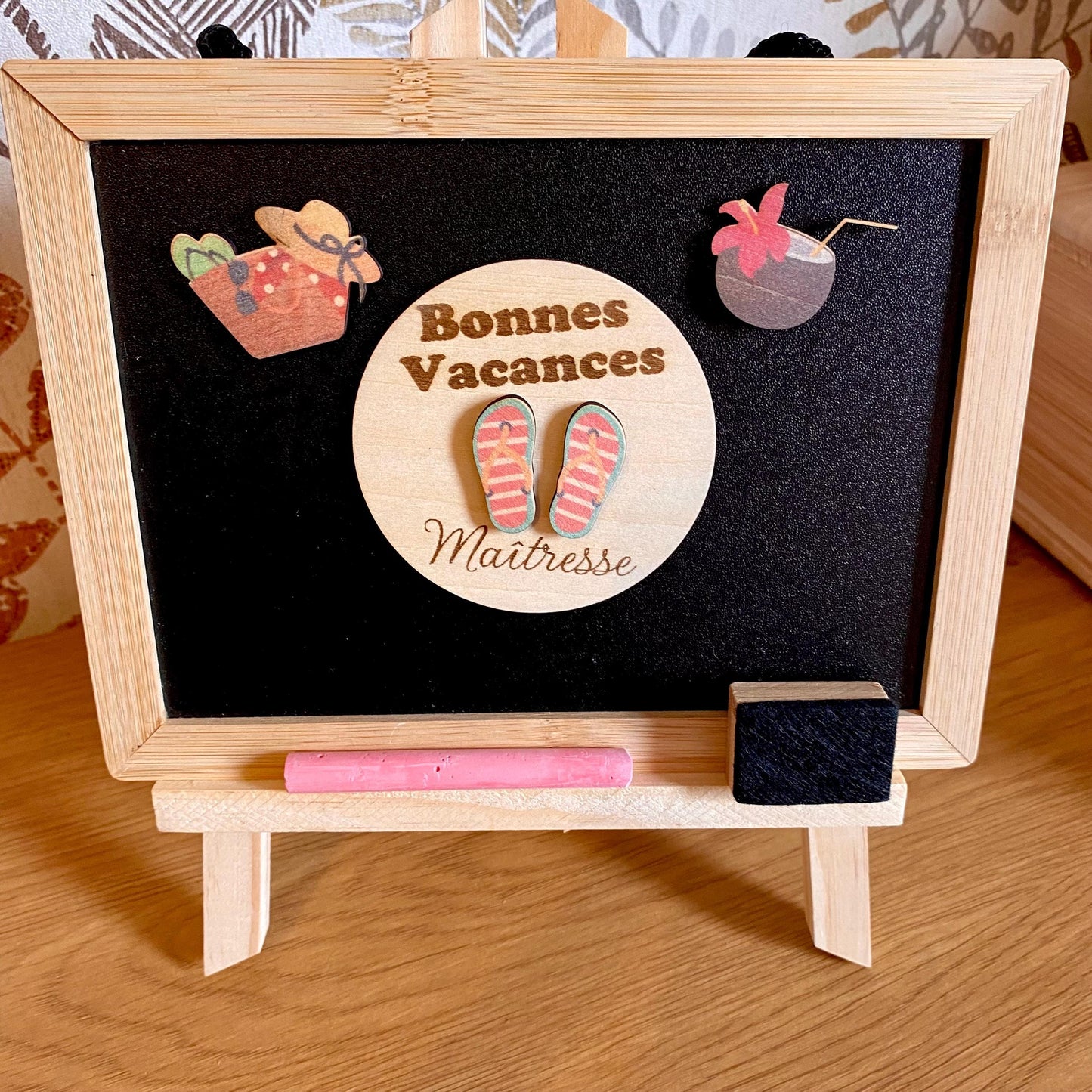 Magnets & Porte-clés "Souvenirs de Vacances" – Le Cadeau de Fin d'Année Idéal