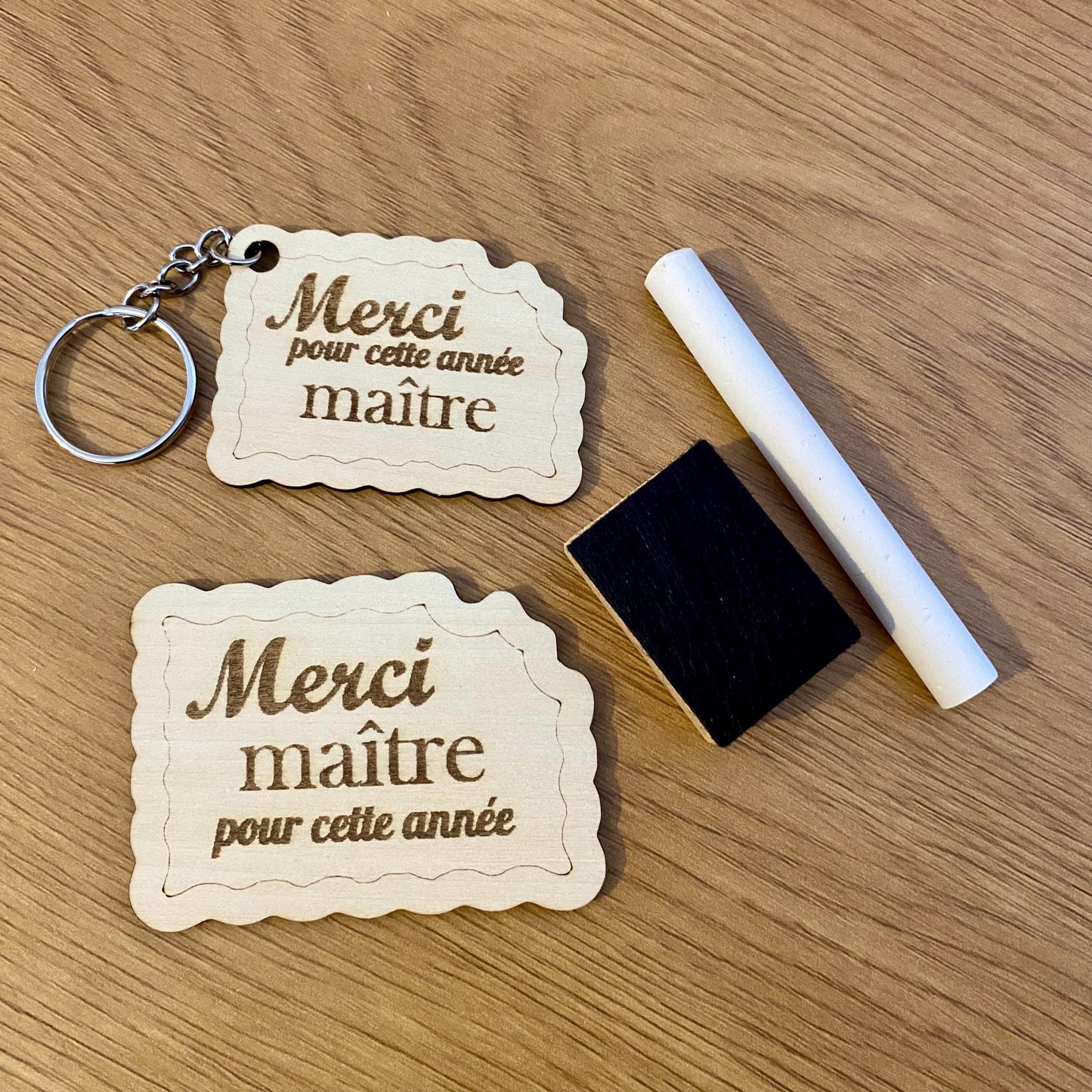 Sélection de porte-clés et magnets personnalisés en forme de biscuit