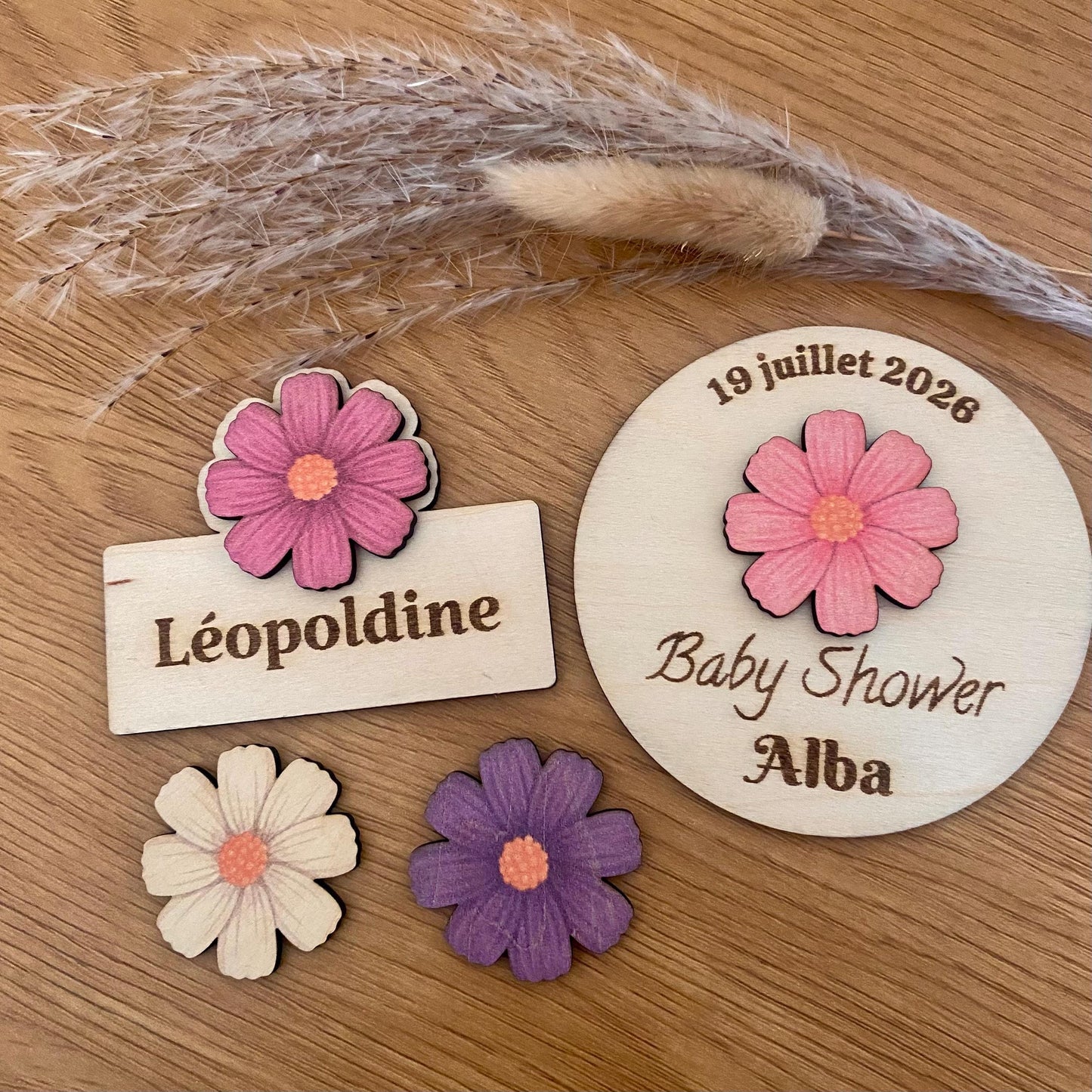 Détail magnet personnalisé thème floral pour baby shower