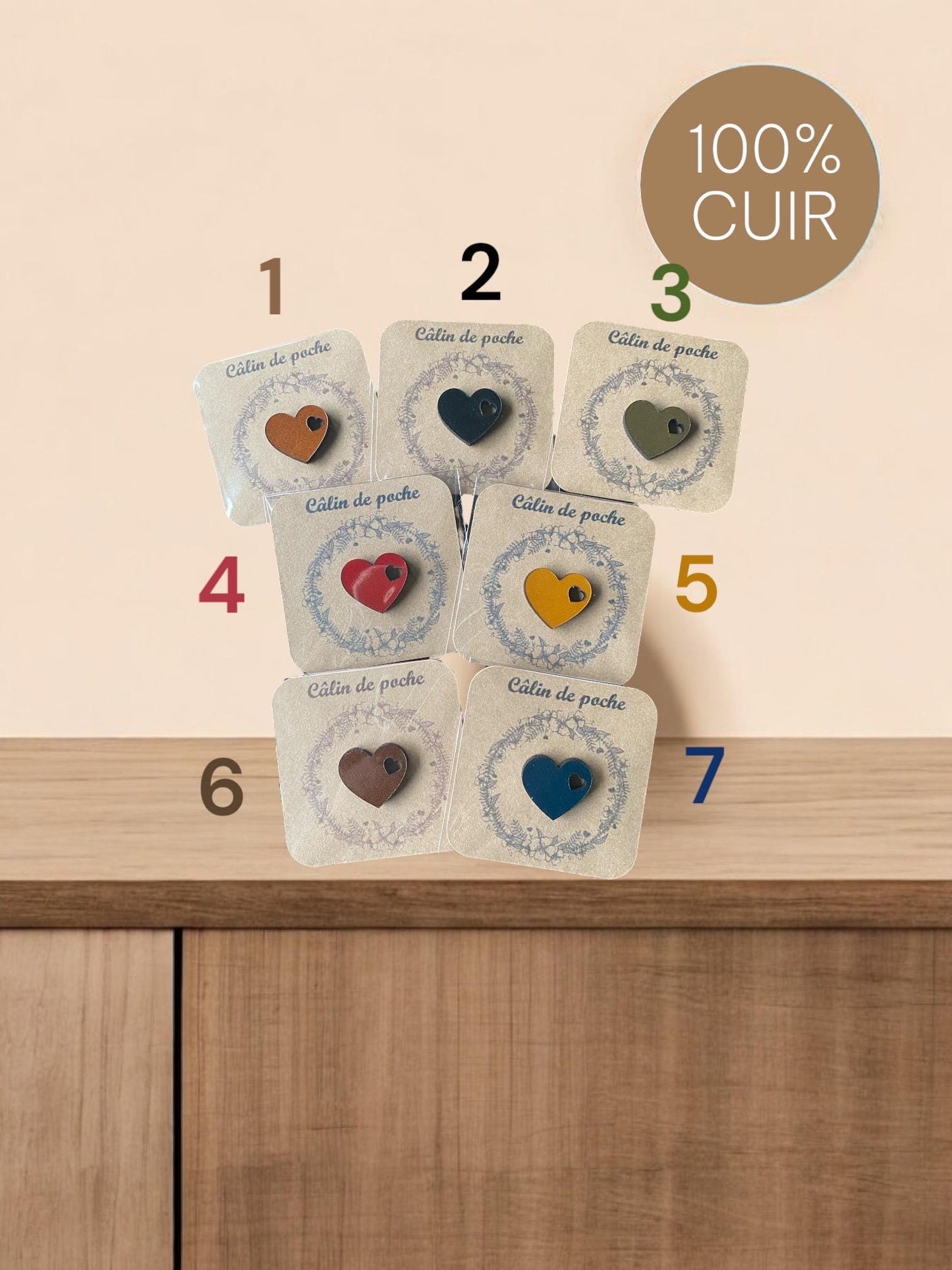 Câlin de Poche en Cuir Véritable – Un Messager de Tendresse