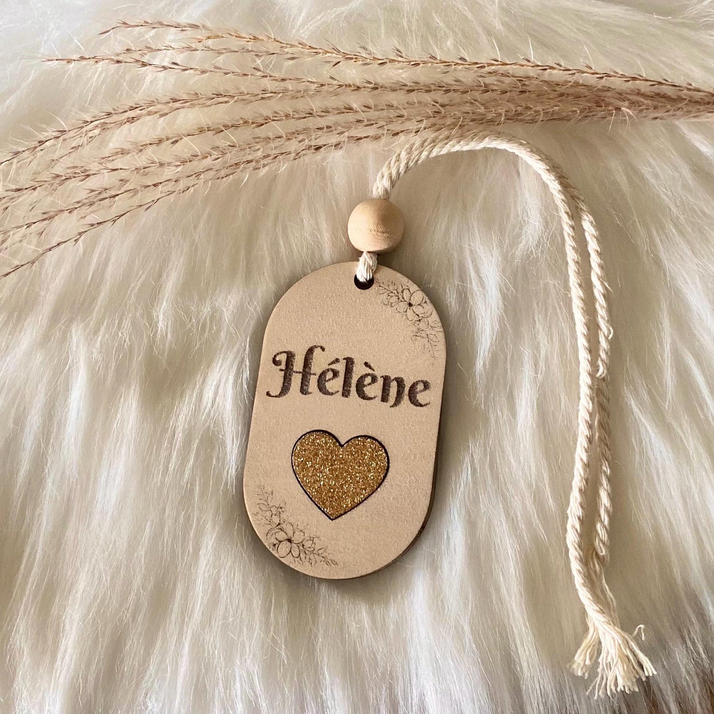 Décoration en Bois Personnalisée – Bijou de Rétroviseur & Porte-Clés