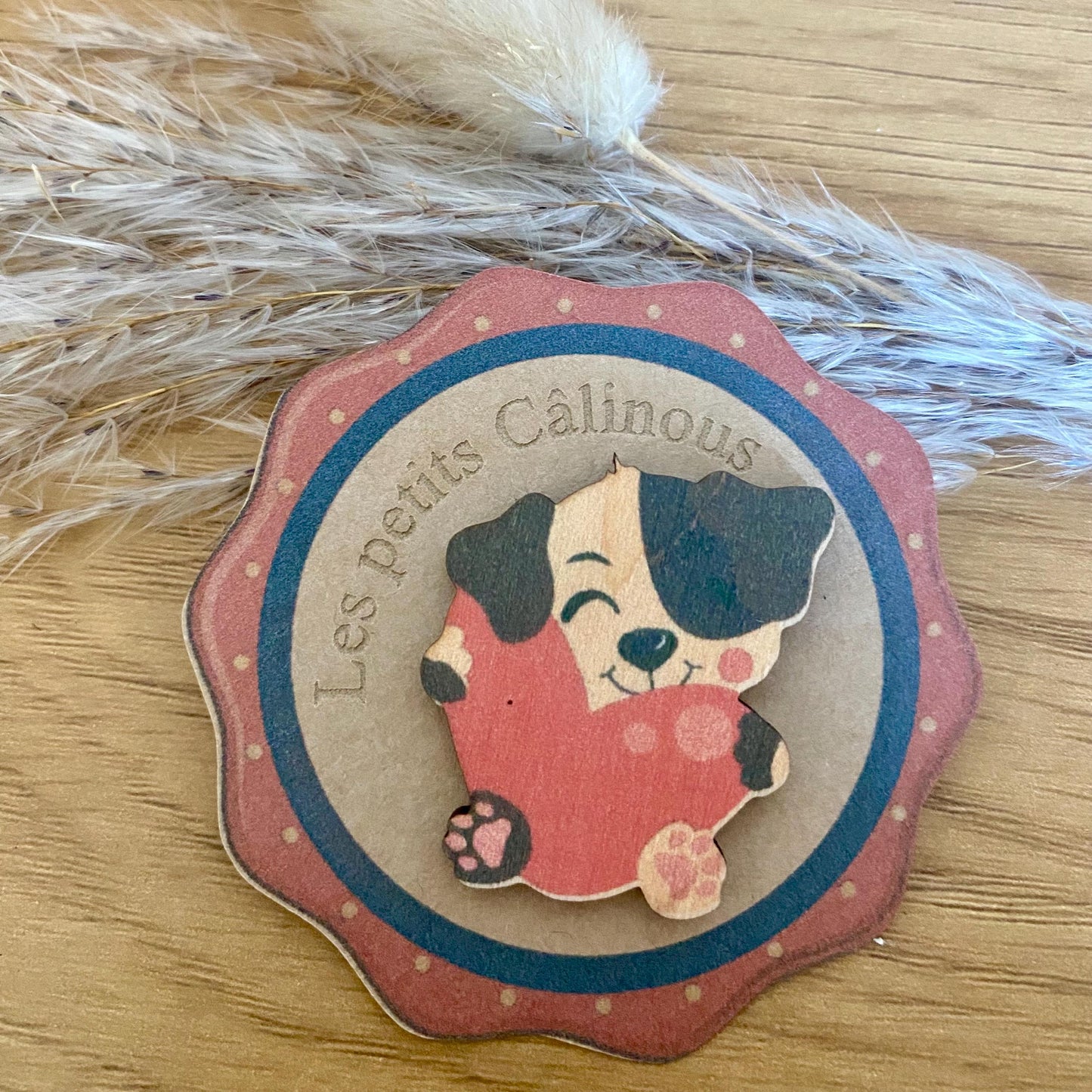 Câlin de Poche Enfant en Bois – Animaux à Collectionner (Pingouin, Chien, Lion, Hérisson)