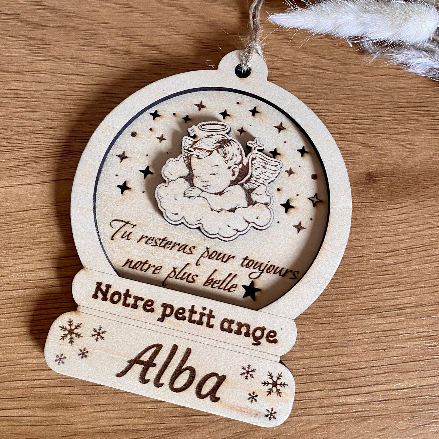 Boule commémorative en bois Petit Ange personnalisée