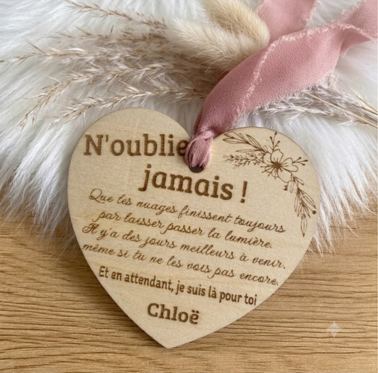 Coeur en bois message gravé