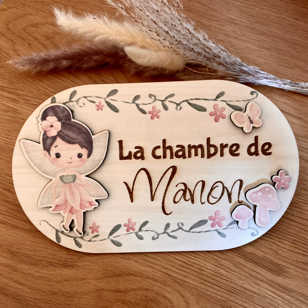 Plaque de Porte Fée en Bois Personnalisée – La Magie au Bout des Doigts