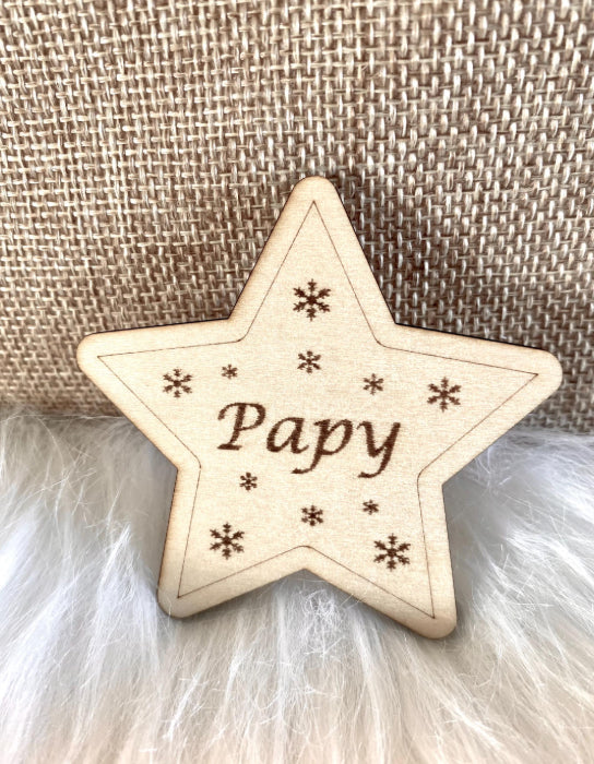 Marque places de Noël en bois modèle etoile prénom personnalisé 