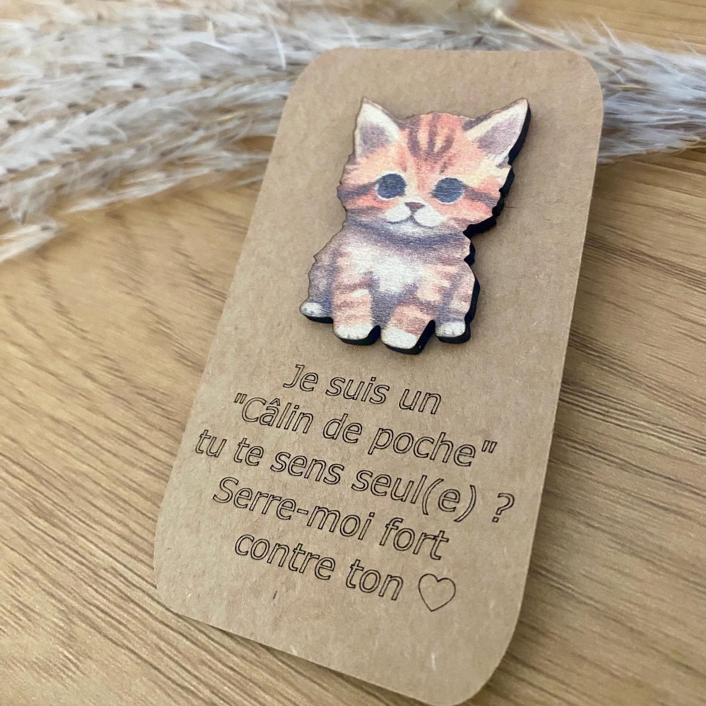 Câlin de Poche en Bois – Adorable Chaton Réconfortant