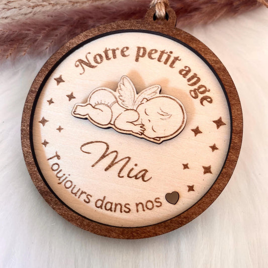 Boule commémorative bébé ange en bois avec prénom gravé