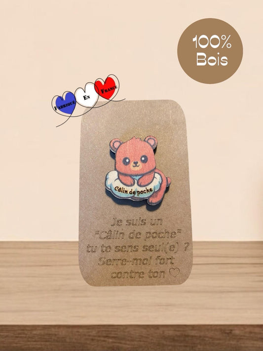 calin de poche en bois petit ourosn sur un nuage