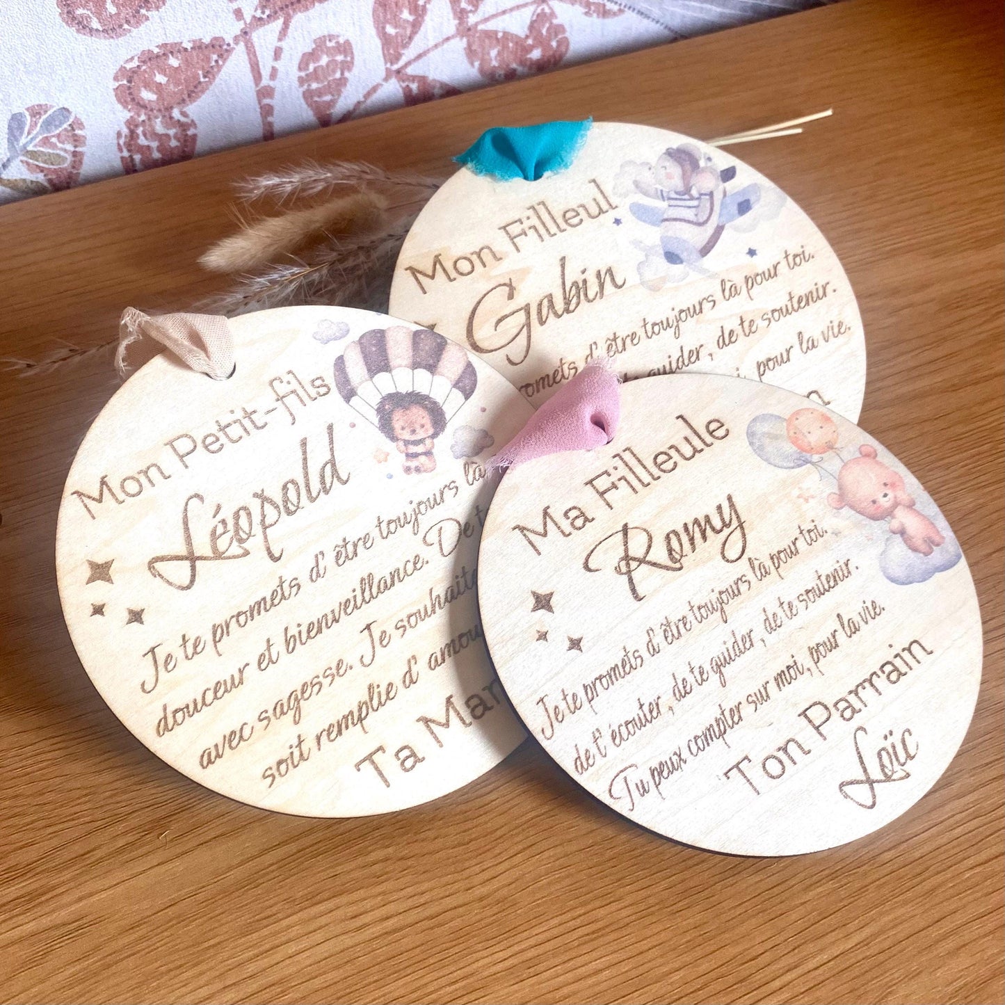 Carte Ronde en Bois "Hérisson" – Un Message Gravé de Tendresse