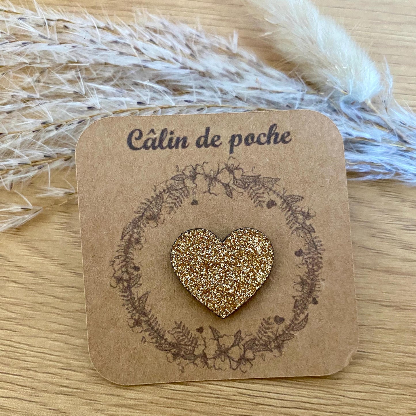 coeur en bois pailleté