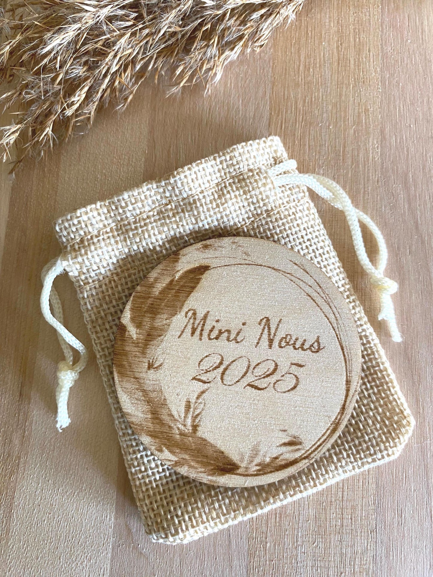 Détail magnet annonce naissance bois Mini Nous