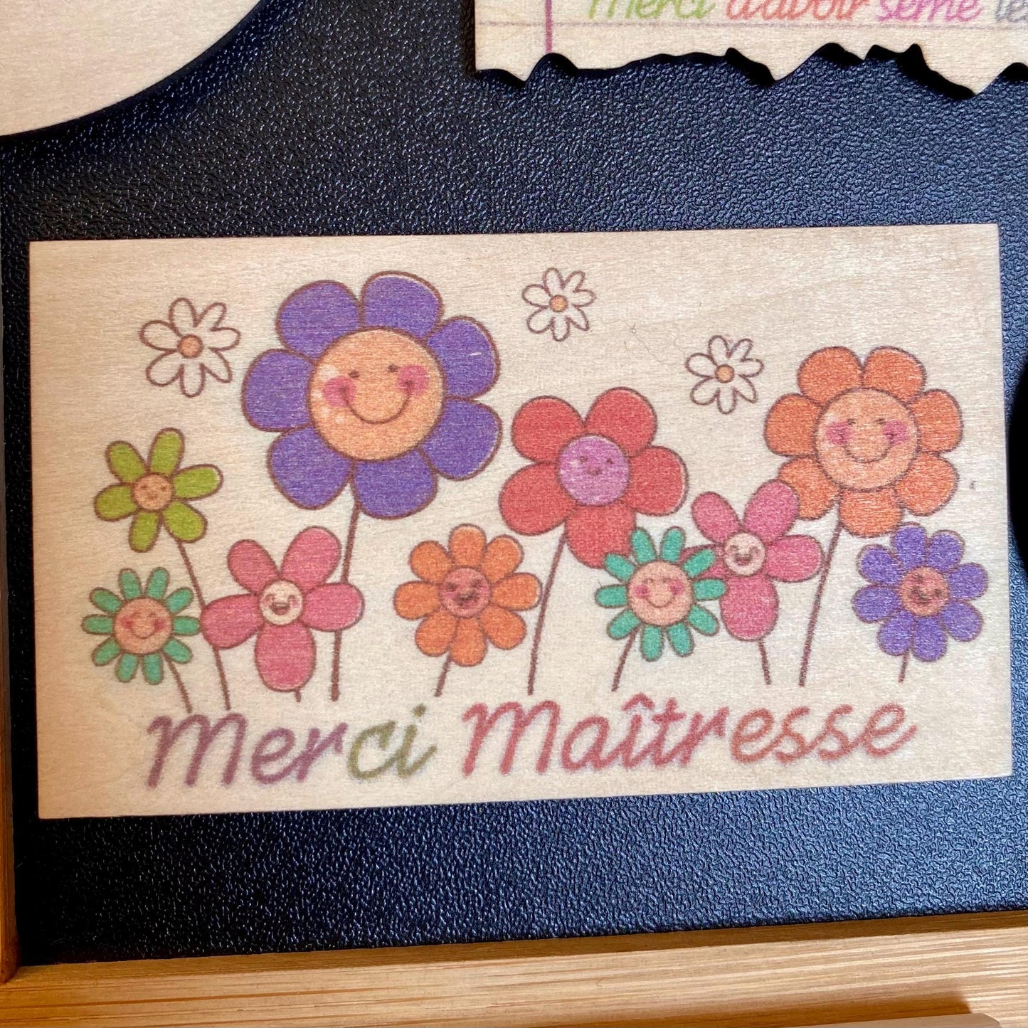 Cadeaux Personnalisés pour Maîtresse, Nounou & ATSEM – Porte-clés & Magnets