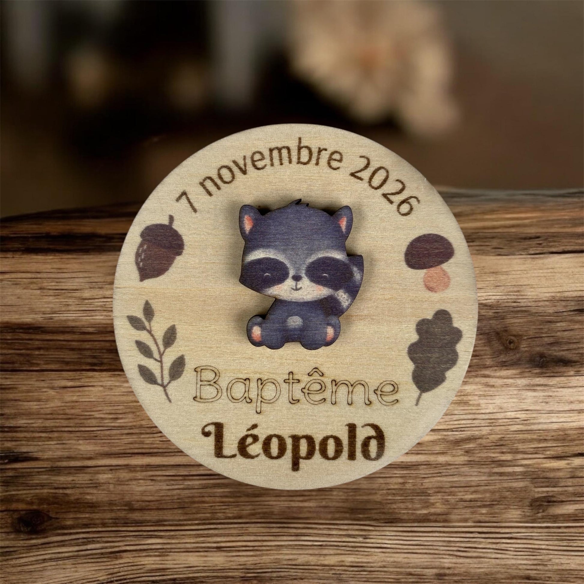 Magnet baptême en bois motif raton laveur  personnalisé