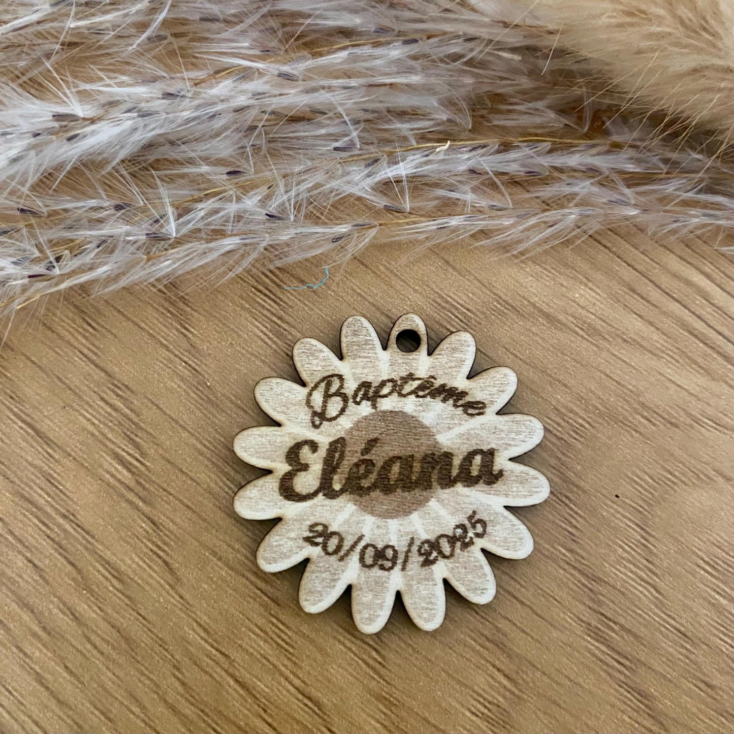 Magnets en Bois "Marguerite" – La Touche Fleurie et Personnalisée pour vos Événements