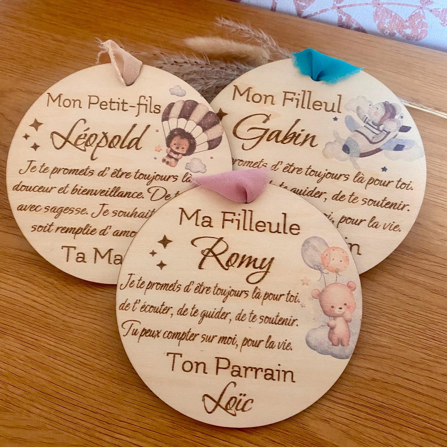 Carte Ronde en Bois "Hérisson" – Un Message Gravé de Tendresse