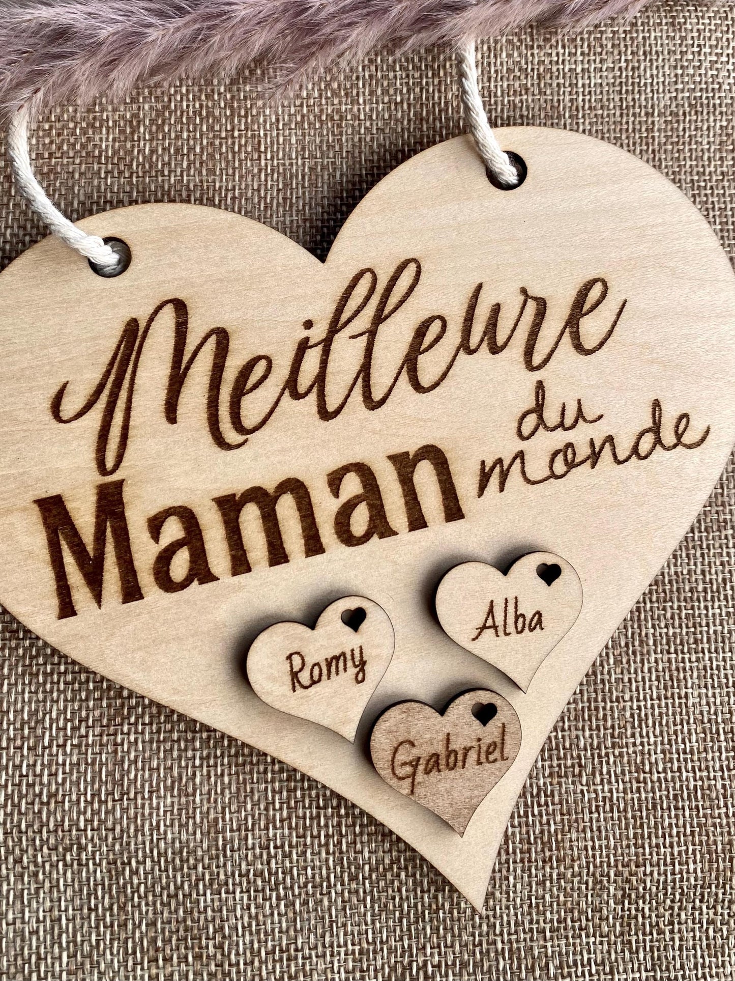 Suspension Cœur en Bois – Le Cadeau Gravé d'Amour
