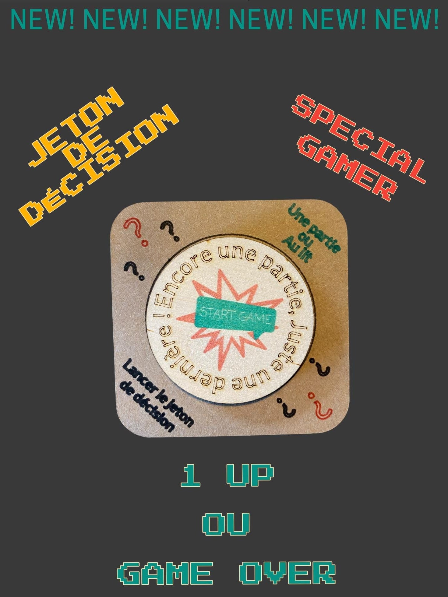 Gros plan sur la gravure laser mettant en évidence les deux faces du jeton.