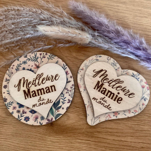 Ensemble des magnets (cœurs et ronds) présentés ensemble, mettant en valeur la variété des messages.